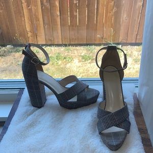 Plaid RAYE x Stone Cold Fox heels size 7